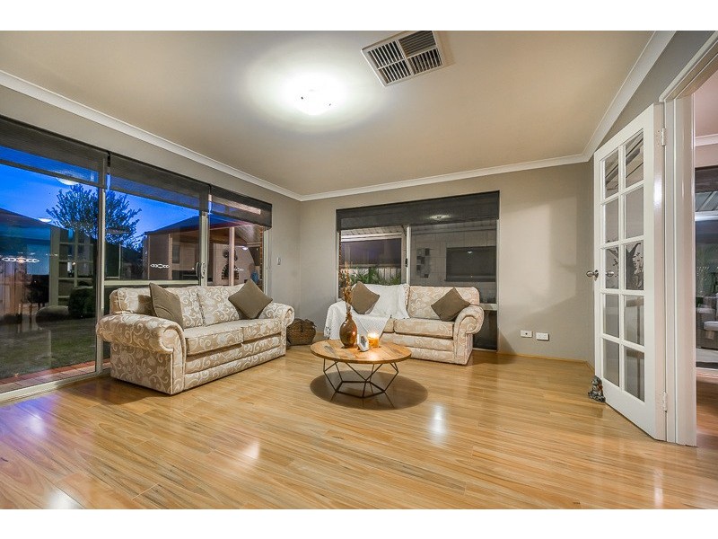 8 Goshawk Street, Tapping WA 6065