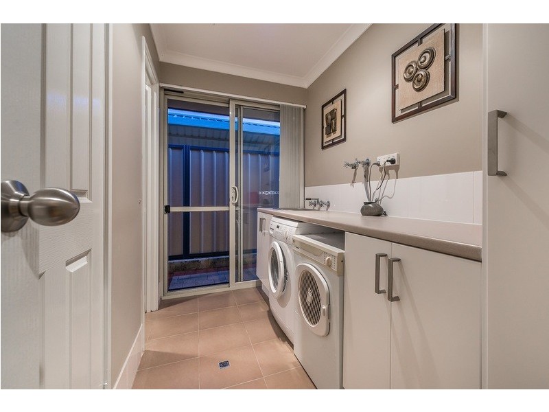 8 Goshawk Street, Tapping WA 6065