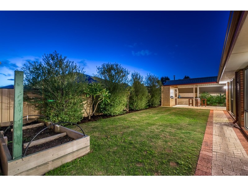 8 Goshawk Street, Tapping WA 6065