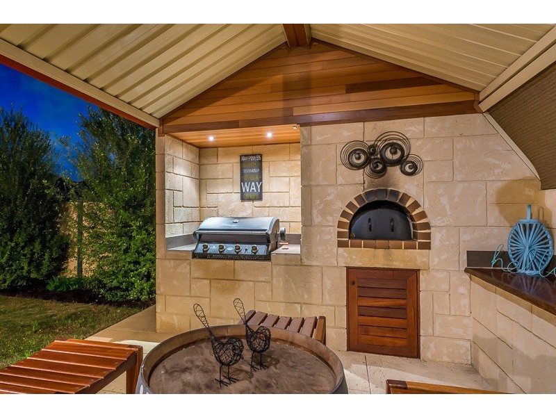 8 Goshawk Street, Tapping WA 6065