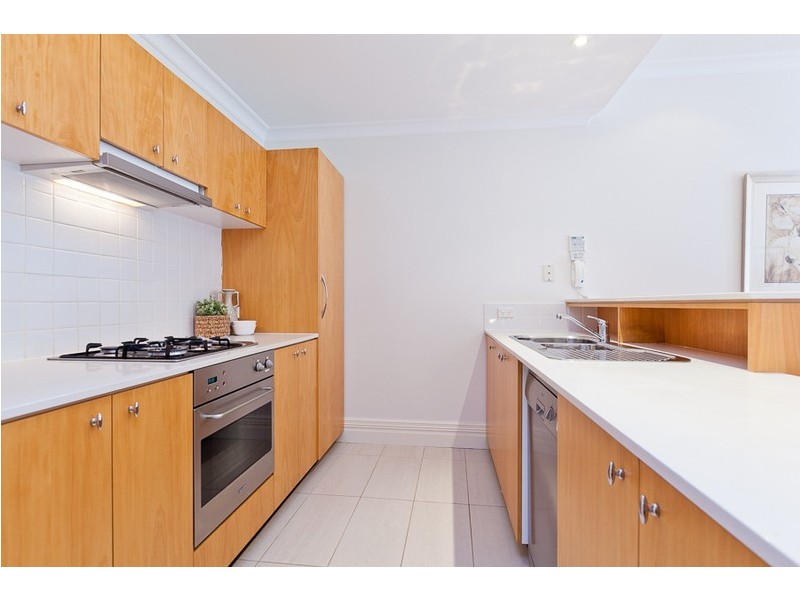 5/8 Bay Road, Claremont WA 6010