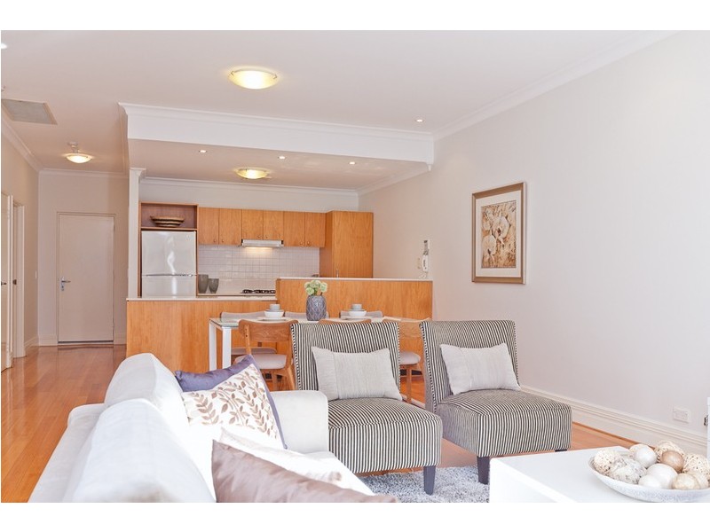 5/8 Bay Road, Claremont WA 6010