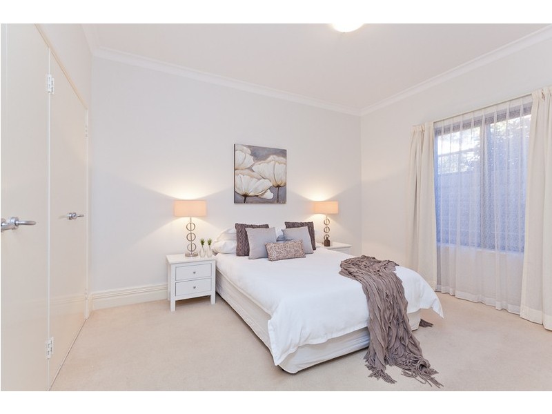 5/8 Bay Road, Claremont WA 6010