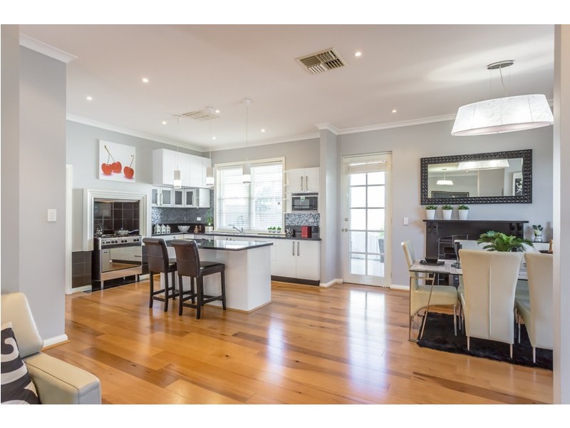 36A Hope Avenue, Manning WA 6152