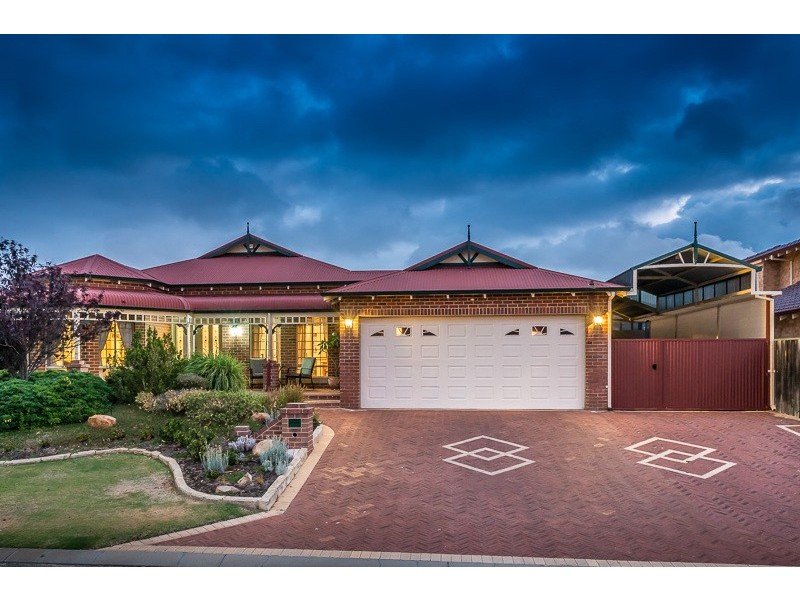 10 St Pierre Circuit, Currambine WA 6028