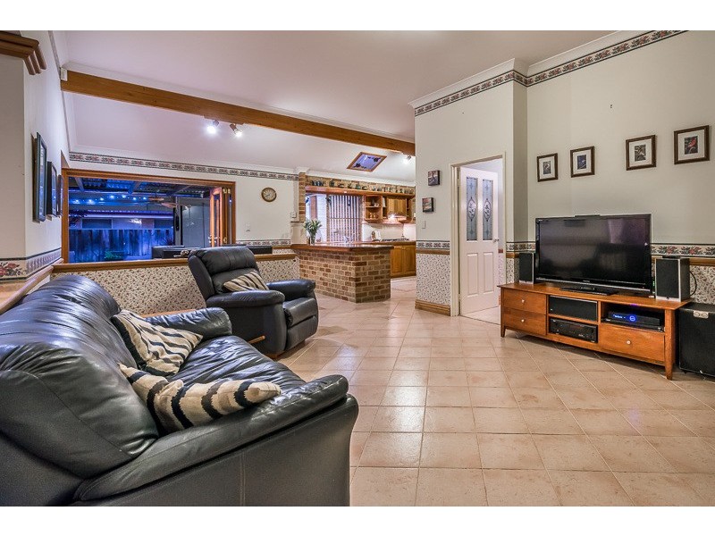 10 St Pierre Circuit, Currambine WA 6028