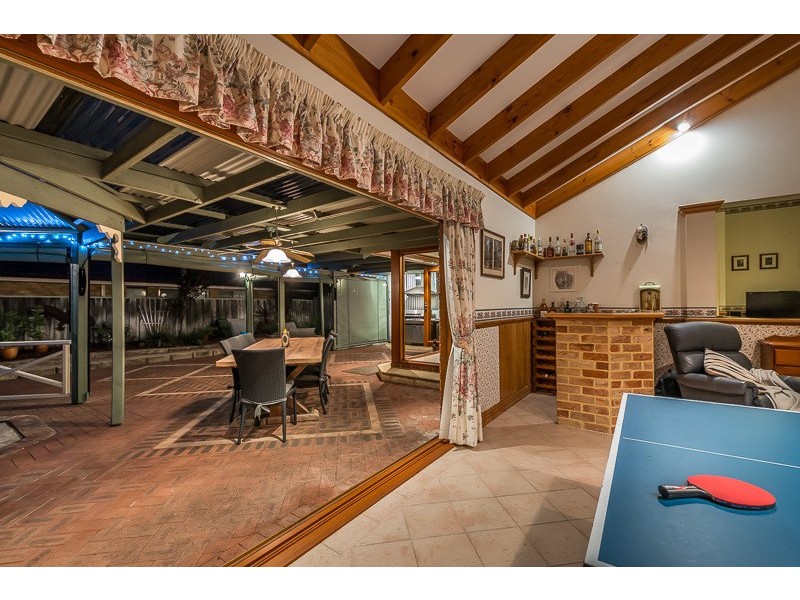 10 St Pierre Circuit, Currambine WA 6028