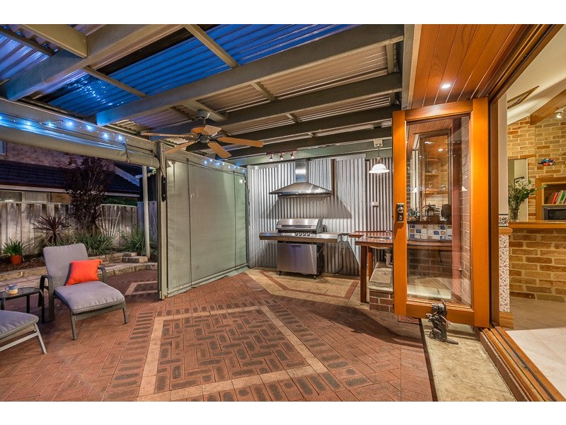 10 St Pierre Circuit, Currambine WA 6028