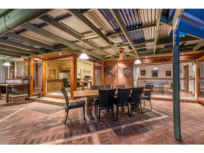 10 St Pierre Circuit, Currambine WA 6028