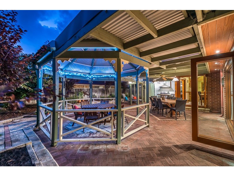 10 St Pierre Circuit, Currambine WA 6028