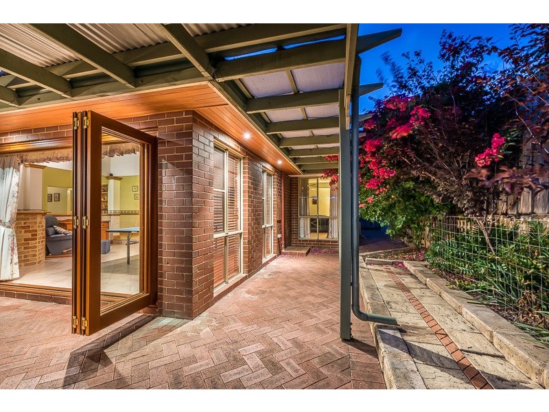 10 St Pierre Circuit, Currambine WA 6028