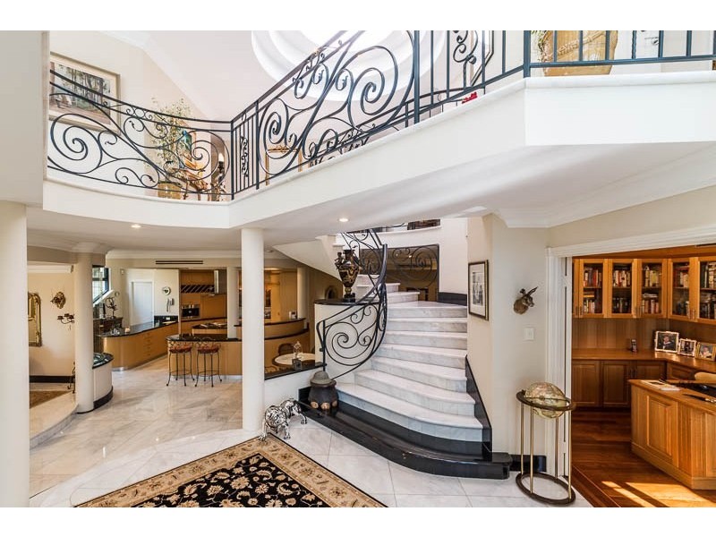63b The Esplanade, Mount Pleasant WA 6153