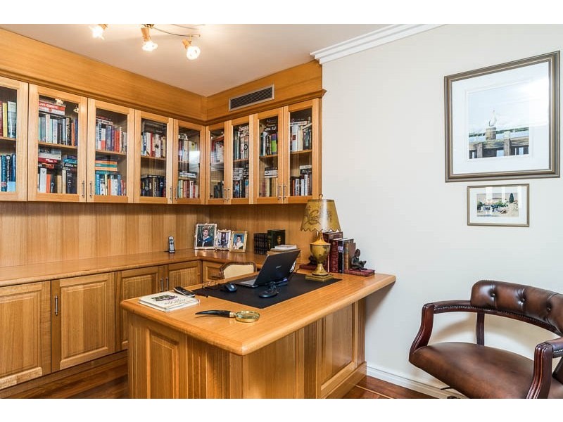 63b The Esplanade, Mount Pleasant WA 6153