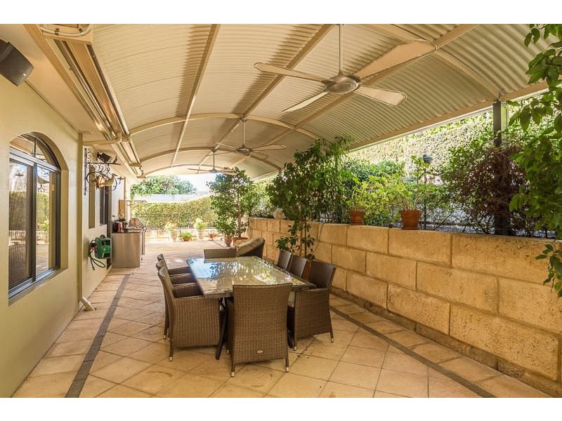 63b The Esplanade, Mount Pleasant WA 6153
