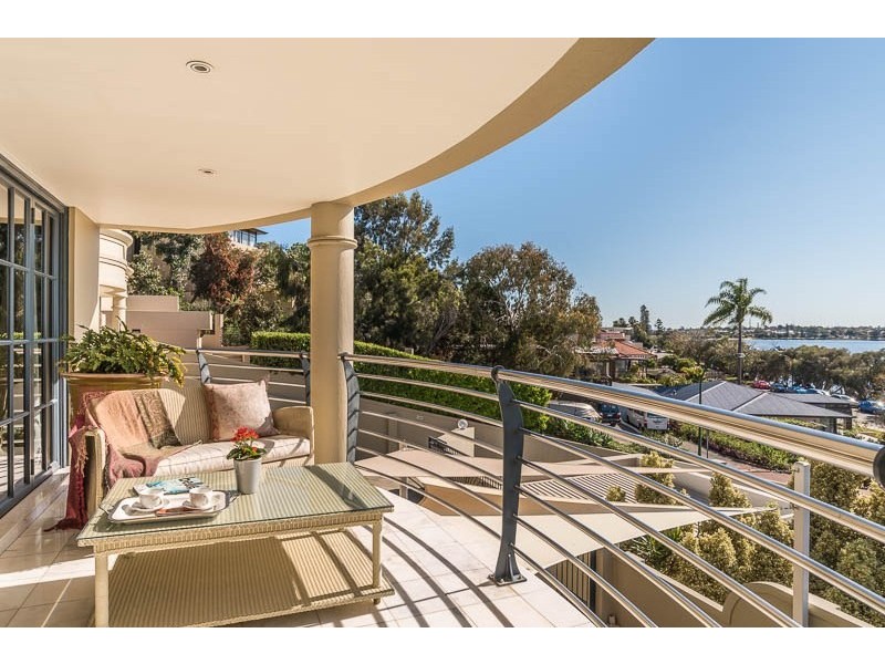 63b The Esplanade, Mount Pleasant WA 6153