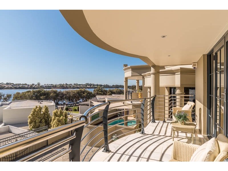 63b The Esplanade, Mount Pleasant WA 6153