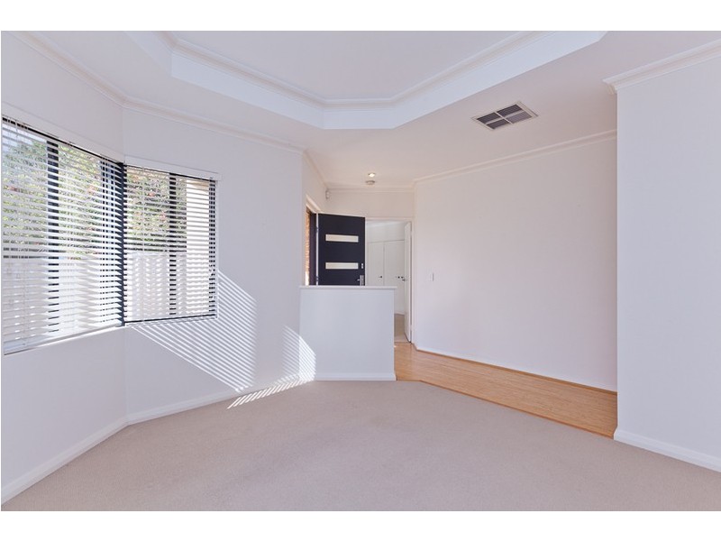 3/317 Scarborough Beach Road, Woodlands WA 6018