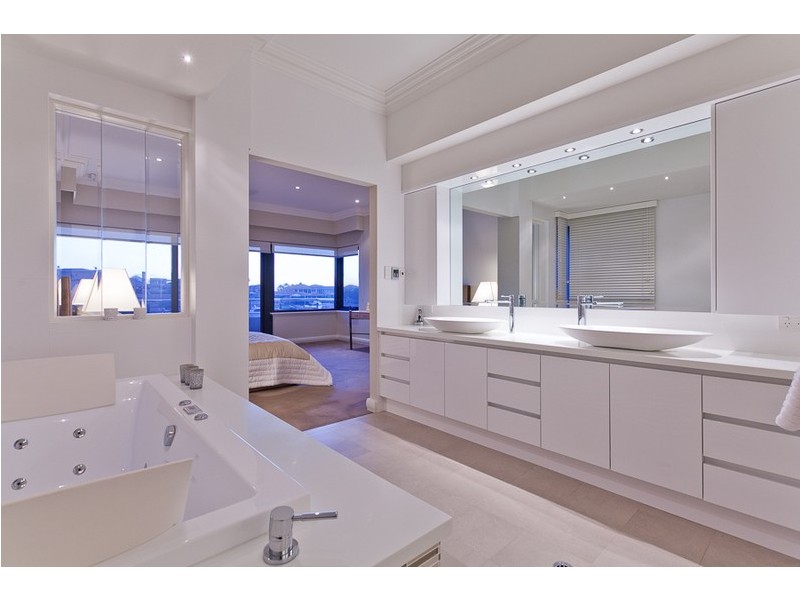 19 St Malo Court, Mindarie WA 6030