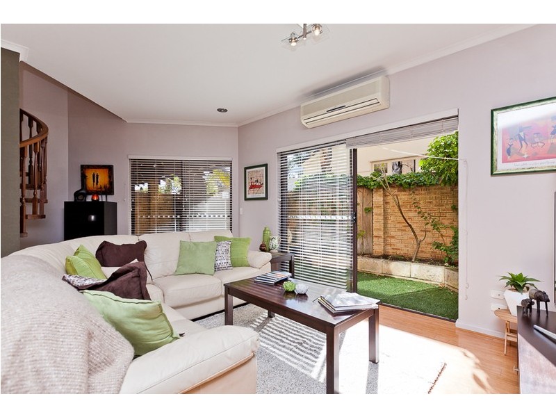 1/19 Robinson Street, Subiaco WA 6008