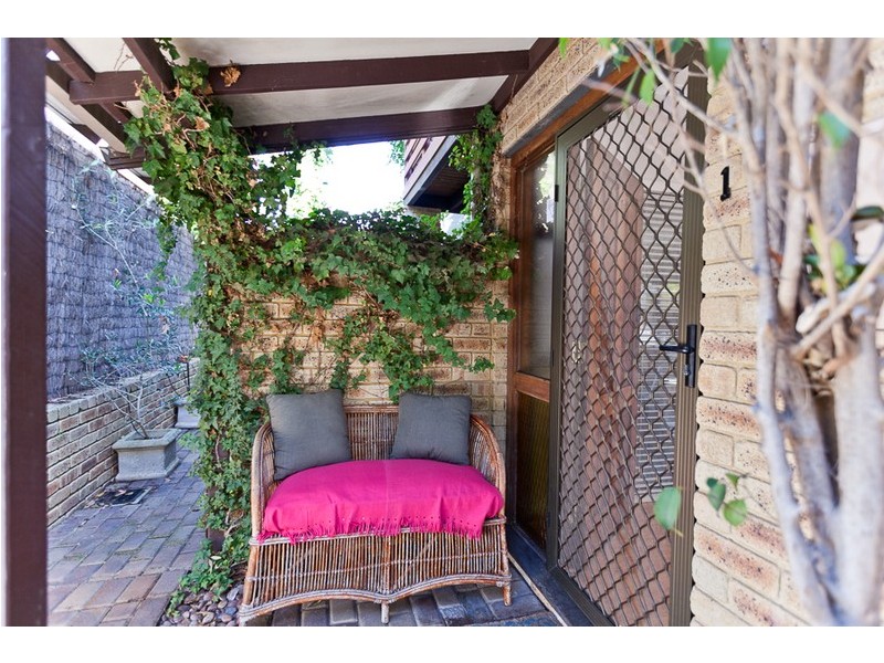 1/19 Robinson Street, Subiaco WA 6008