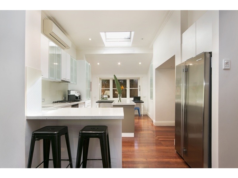 9 Windsor Road, East Fremantle WA 6158