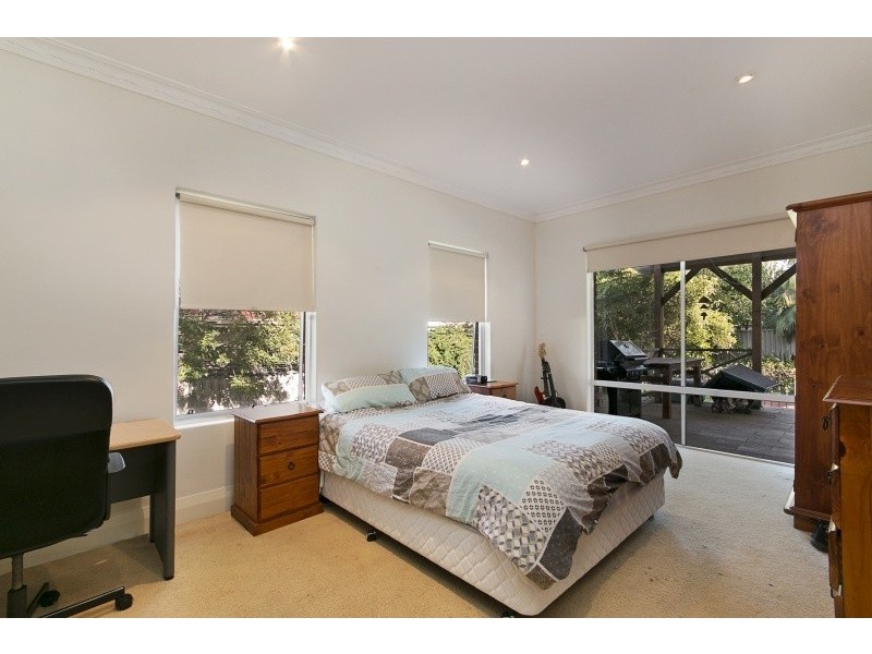 9 Windsor Road, East Fremantle WA 6158