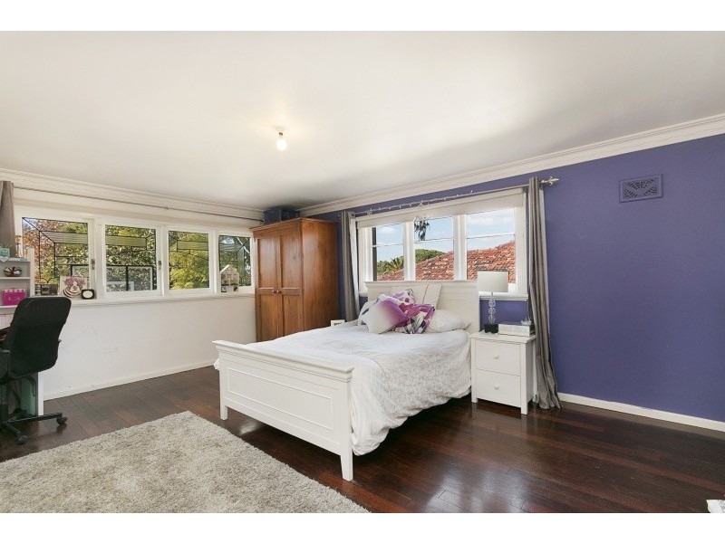 9 Windsor Road, East Fremantle WA 6158