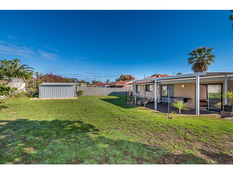 19 Hudson Avenue, Girrawheen WA 6064