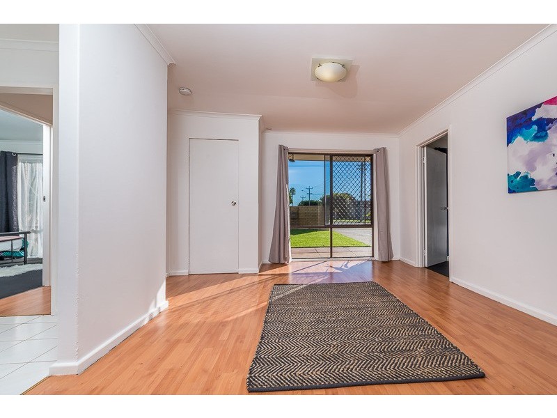 19 Hudson Avenue, Girrawheen WA 6064