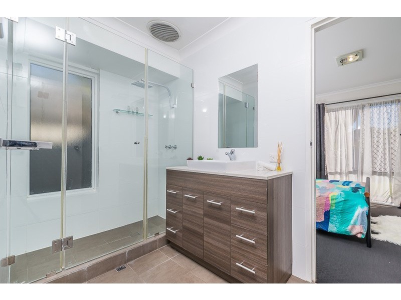 19 Hudson Avenue, Girrawheen WA 6064