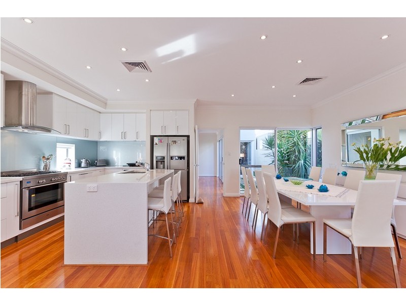 19A Brockway Road, Mount Claremont WA 6010