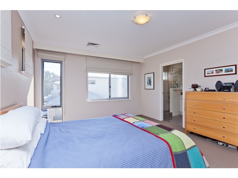 9C Watkins Street, Fremantle WA 6160