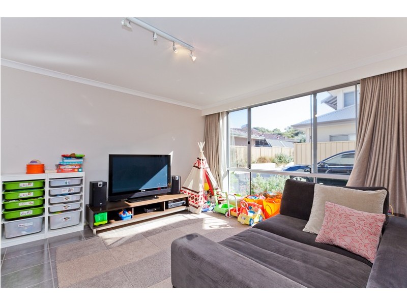 9C Watkins Street, Fremantle WA 6160