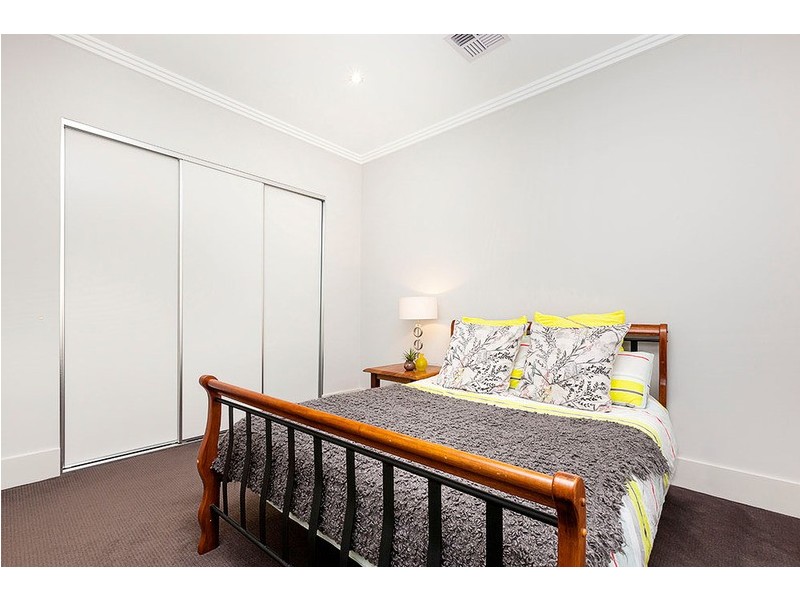 8 Doonan Road, Nedlands WA 6009