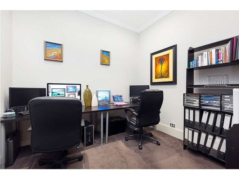 8 Doonan Road, Nedlands WA 6009