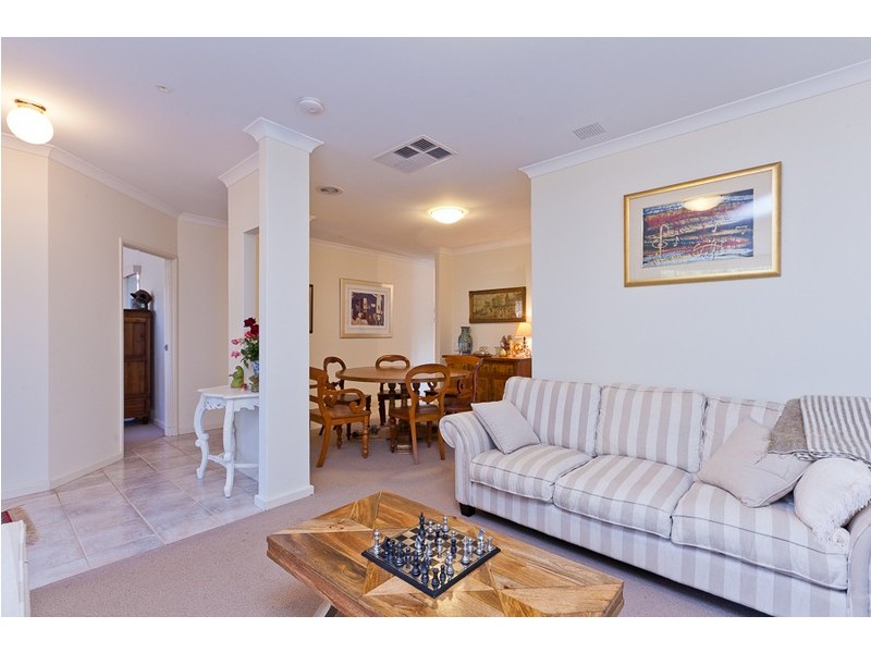 27 Waroonga Road, Nedlands WA 6009