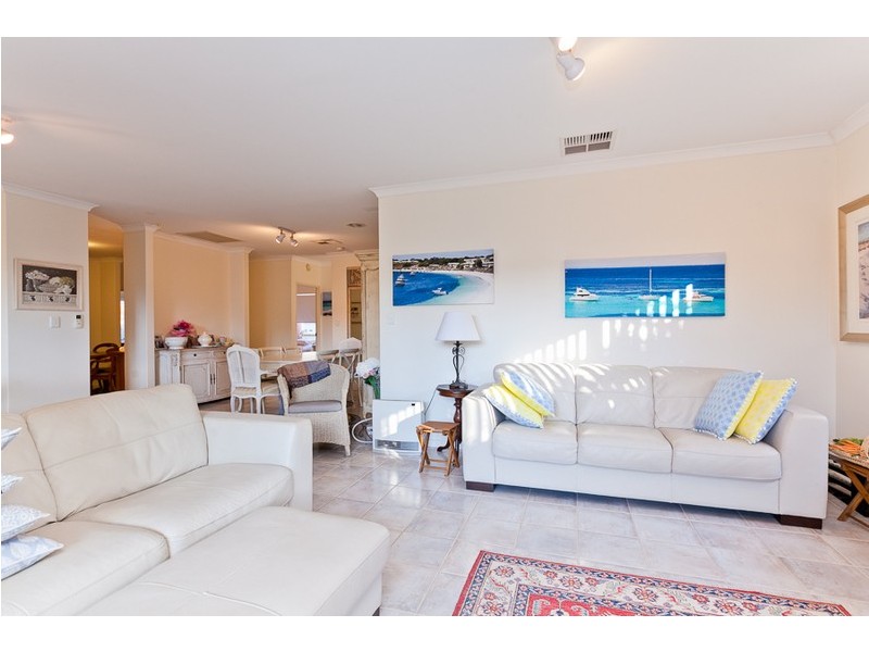 27 Waroonga Road, Nedlands WA 6009