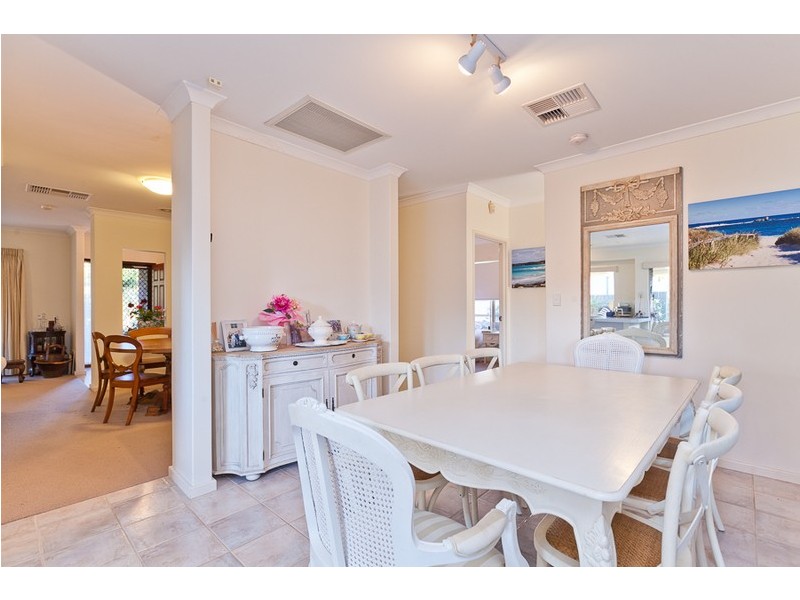 27 Waroonga Road, Nedlands WA 6009