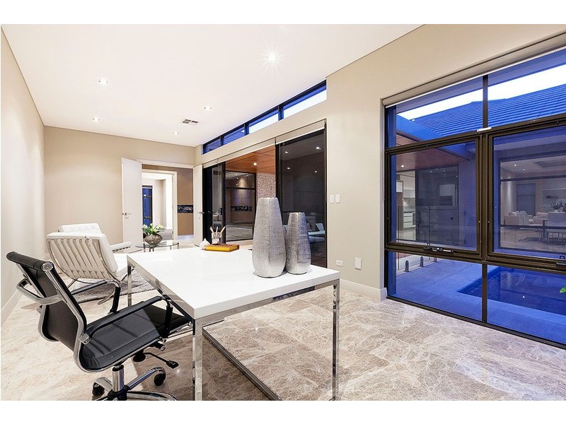 61 Leach Way, Gnangara WA 6077