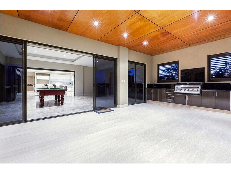 61 Leach Way, Gnangara WA 6077