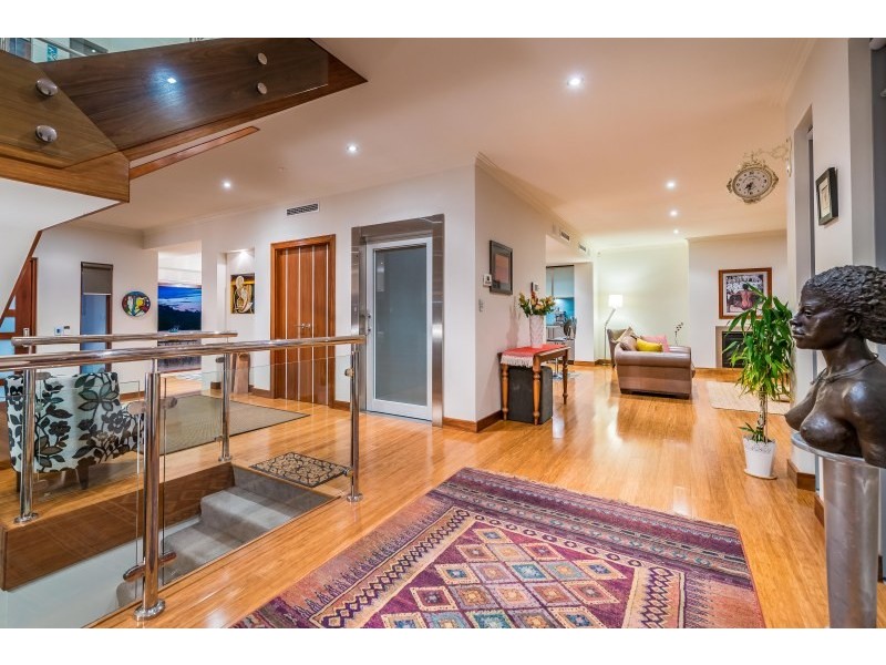 1 St Ives Loop, Kallaroo WA 6025