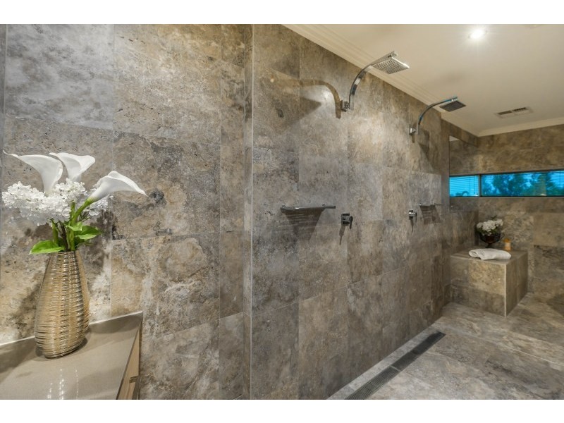 1 St Ives Loop, Kallaroo WA 6025