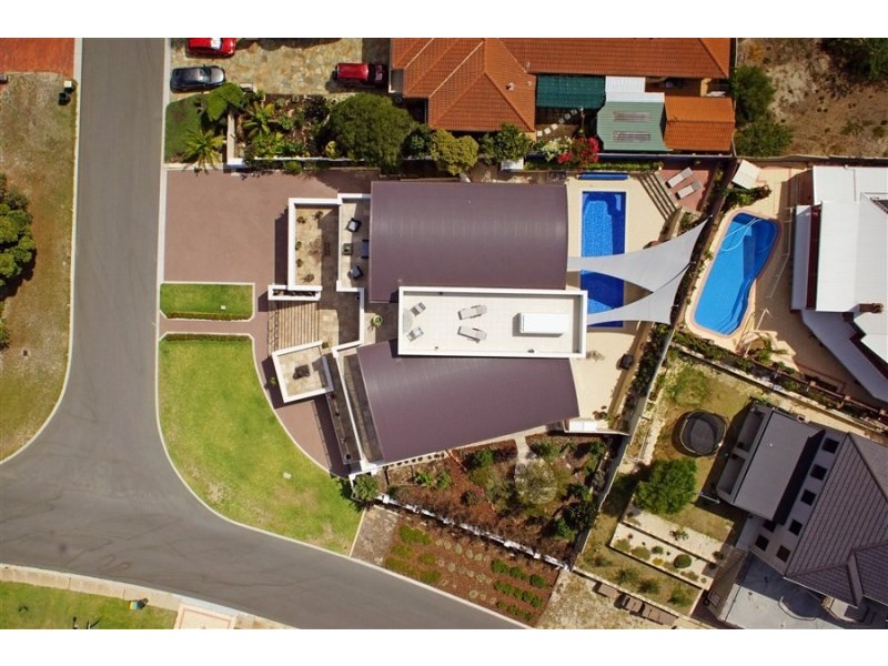 1 St Ives Loop, Kallaroo WA 6025