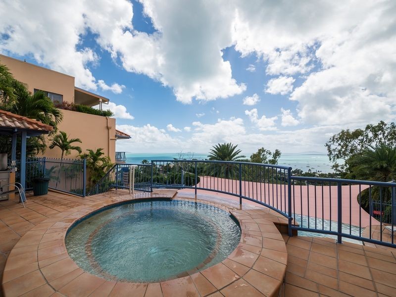 6/2 Nara Avenue, Airlie Beach QLD 4802