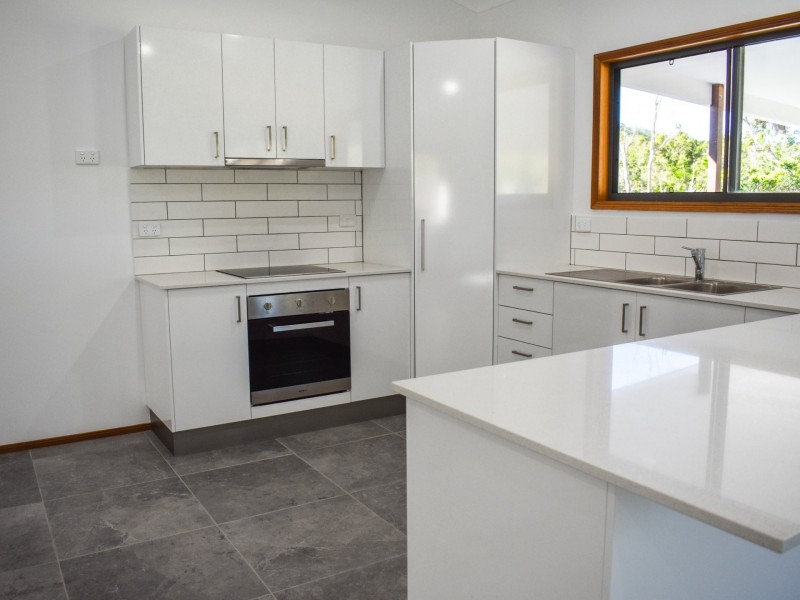 45 Leeder Road, Palm Grove QLD 4800