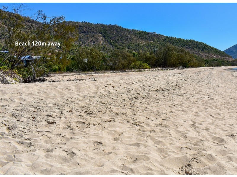 61 Gloucester Avenue, Hideaway Bay QLD 4800
