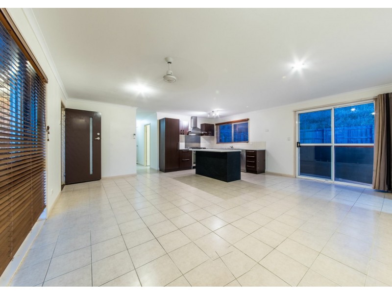 33 South Molle Boulevard, Cannonvale QLD 4802