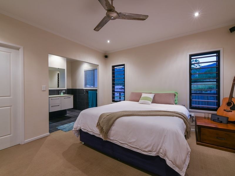 5 Scenic Ridge Drive, Cannonvale QLD 4802