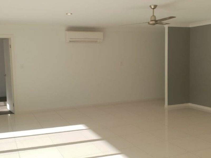 67 Endeavour Circuit, Cannonvale QLD 4802