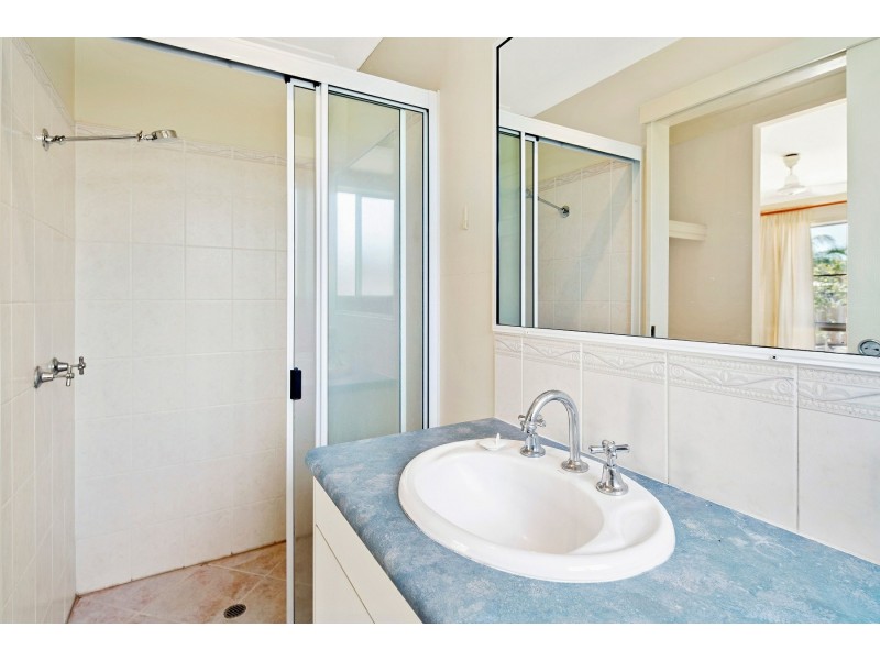 44 Banksia Court, Cannonvale QLD 4802
